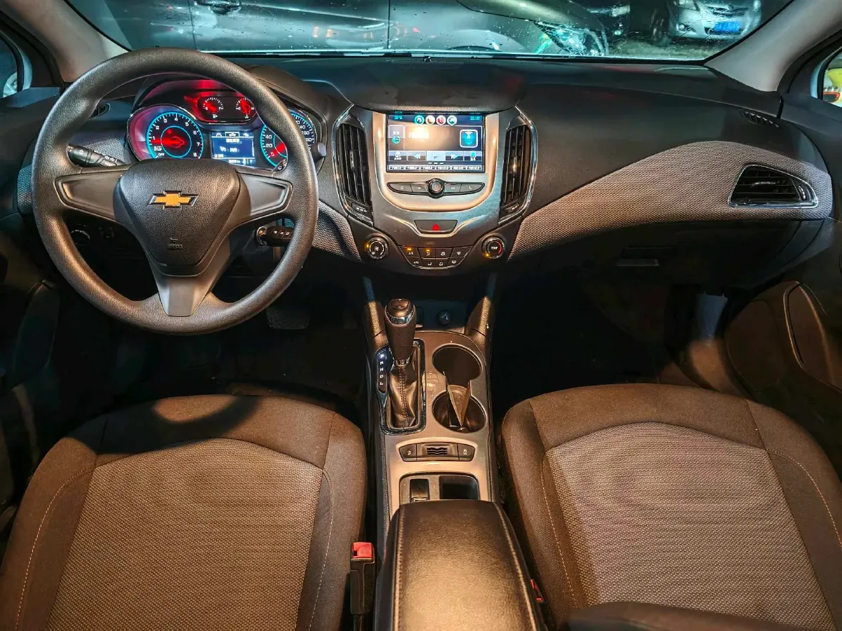 2017 Chevrolet Cruze 1.5L 114HP L4 6AT,autocango,china used car exporter,china ev exporter,chinese used car exporter,chinese used ev exporter
