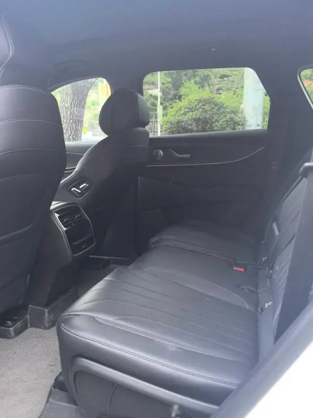 2023 Chery Tiggo 9 2.0T 261HP L4 7DCT,autocango,china used car exporter,china ev exporter,chinese used car exporter,chinese used ev exporter