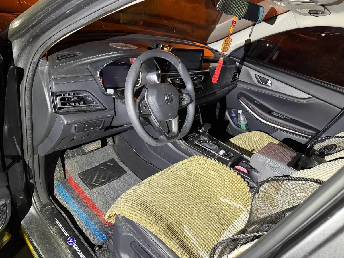 2022 ChangAn CS75 1.5T 180HP L4 7DCT,autocango,china used car exporter,china ev exporter,chinese used car exporter,chinese used ev exporter