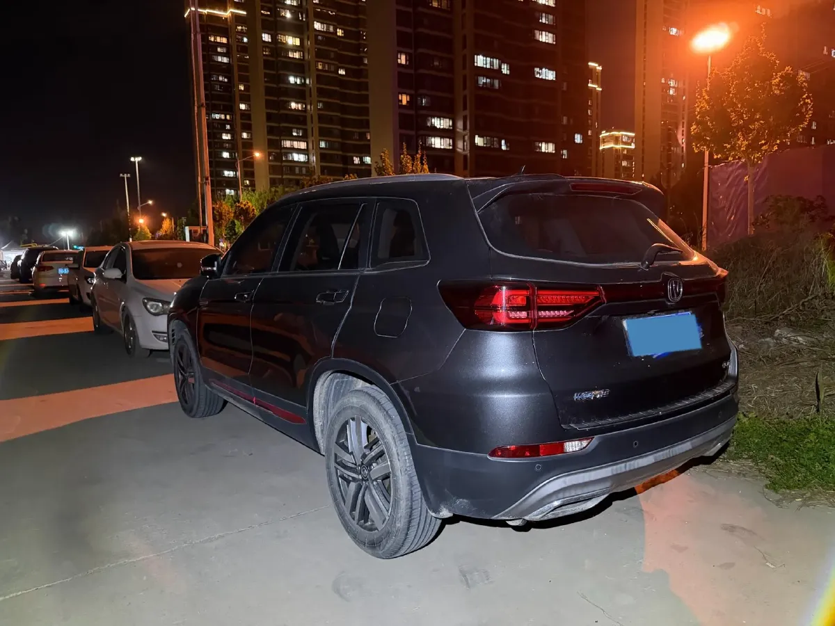 2022 ChangAn CS75 1.5T 180HP L4 7DCT,autocango,china used car exporter,china ev exporter,chinese used car exporter,chinese used ev exporter