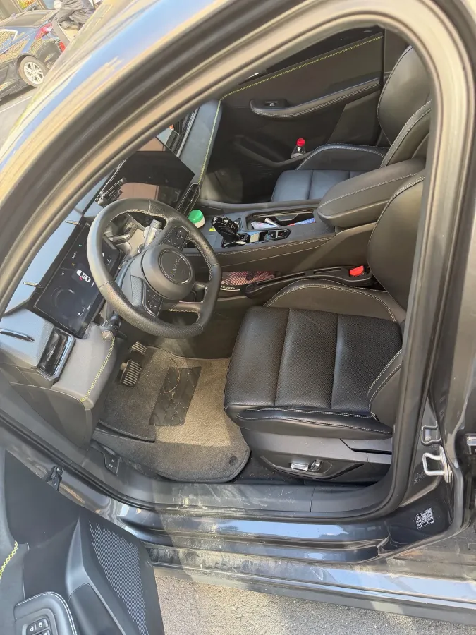 2023 MAXUS G50 1.5T 181HP L4 7DCT,autocango,china used car exporter,china ev exporter,chinese used car exporter,chinese used ev exporter