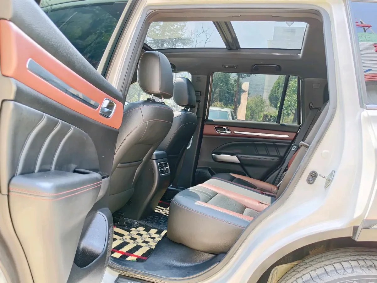 2020 GAC Trumpchi GS8 2.0T 252HP L4 6AT,autocango,china used car exporter,china ev exporter,chinese used car exporter,chinese used ev exporter