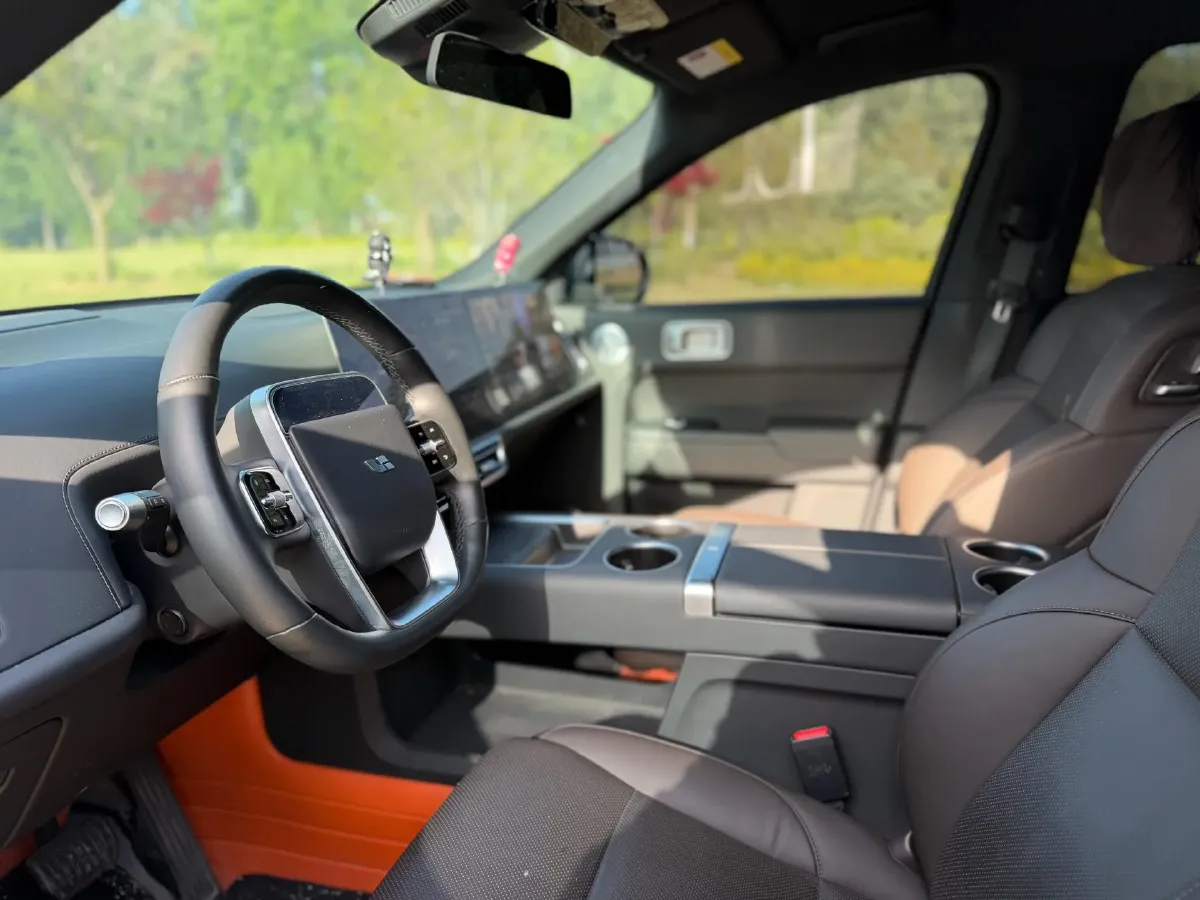 2022 Li L9 Range Extended 154HP REEV 42.6KWH,autocango,china used car exporter,china ev exporter,chinese used car exporter,chinese used ev exporter