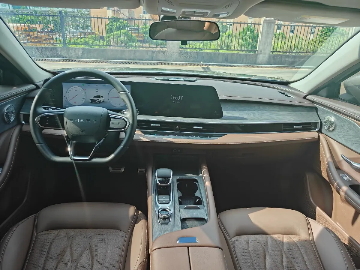 2024 Chery Arrizo 8 2.0T 254HP L4 7DCT,autocango,china used car exporter,china ev exporter,chinese used car exporter,chinese used ev exporter