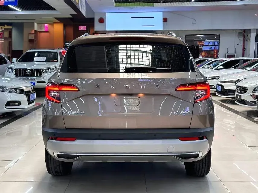 2021 Skoda Karoq 1.4T 150HP L4 7DCT,autocango,china used car exporter,china ev exporter,chinese used car exporter,chinese used ev exporter