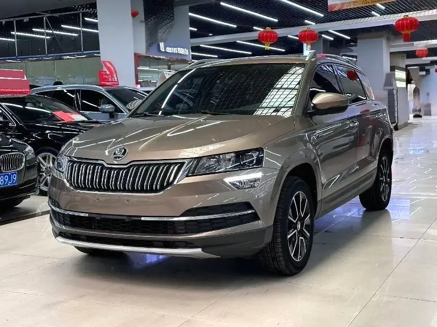 2021 Skoda Karoq 1.4T 150HP L4 7DCT,autocango,china used car exporter,china ev exporter,chinese used car exporter,chinese used ev exporter