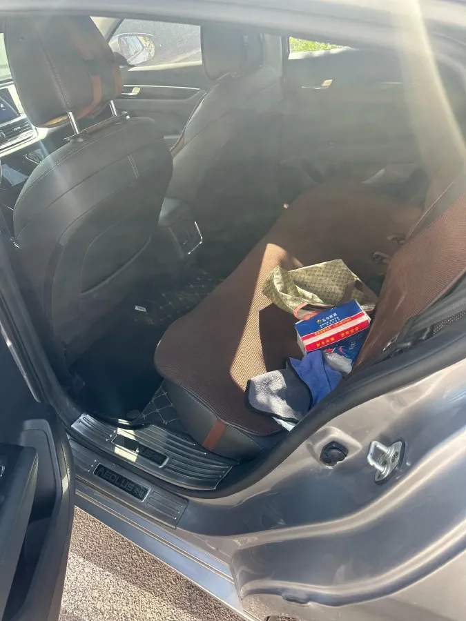 2020 DongFeng Aeolus YiXuan 1.5T 150HP L4 6DCT,autocango,china used car exporter,china ev exporter,chinese used car exporter,chinese used ev exporter