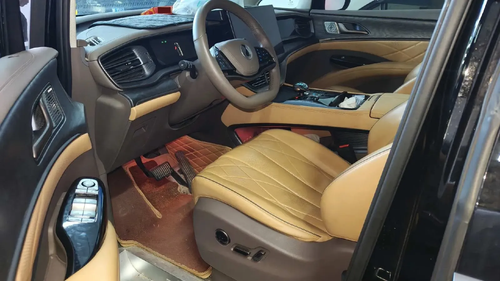 2022 HongQi HS7 3.0T 337HP V6 8AT,autocango,china used car exporter,china ev exporter,chinese used car exporter,chinese used ev exporter