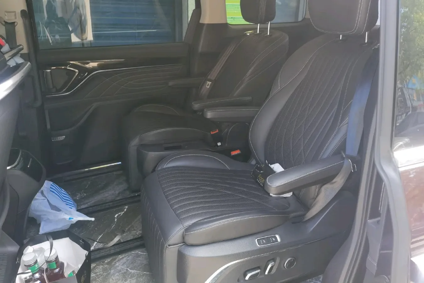 2022 MAXUS G90 2.0T 234HP L4 8AT,autocango,china used car exporter,china ev exporter,chinese used car exporter,chinese used ev exporter