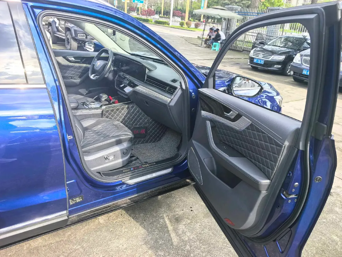 2019 HongQi HS5 2.0T 224HP L4 6AT,autocango,china used car exporter,china ev exporter,chinese used car exporter,chinese used ev exporter