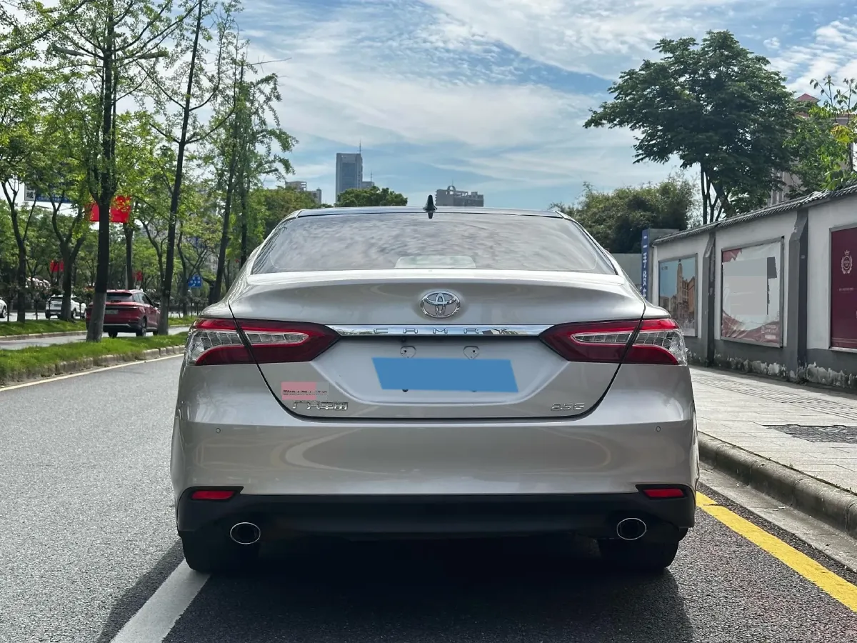 2021 Toyota Camry 2.5L 209HP L4 8AT,autocango,china used car exporter,china ev exporter,chinese used car exporter,chinese used ev exporter