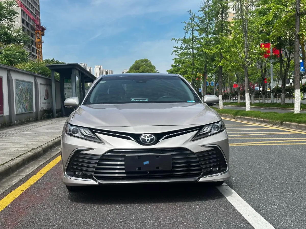 2021 Toyota Camry 2.5L 209HP L4 8AT,autocango,china used car exporter,china ev exporter,chinese used car exporter,chinese used ev exporter