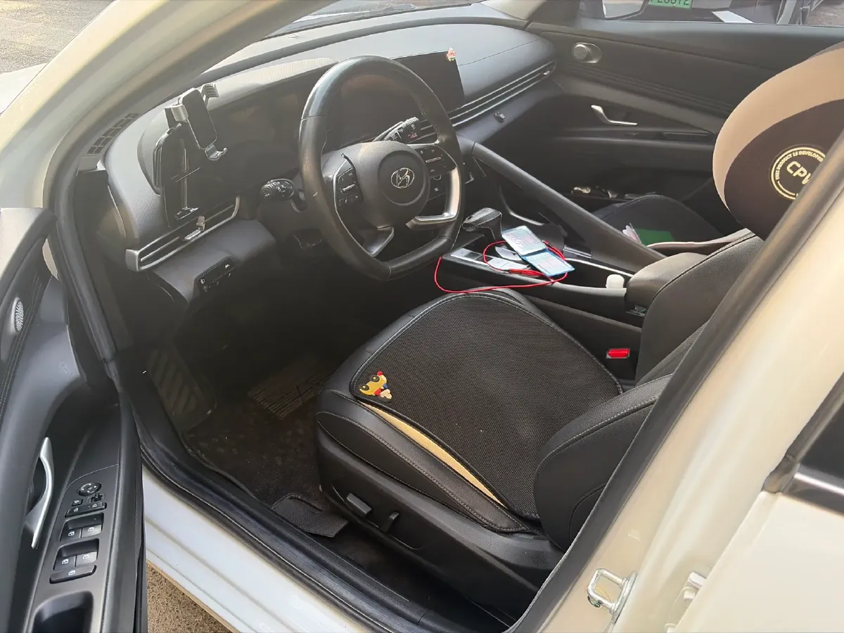 2021 Hyundai Elantra 1.5L 115HP L4 CVT,autocango,china used car exporter,china ev exporter,chinese used car exporter,chinese used ev exporter