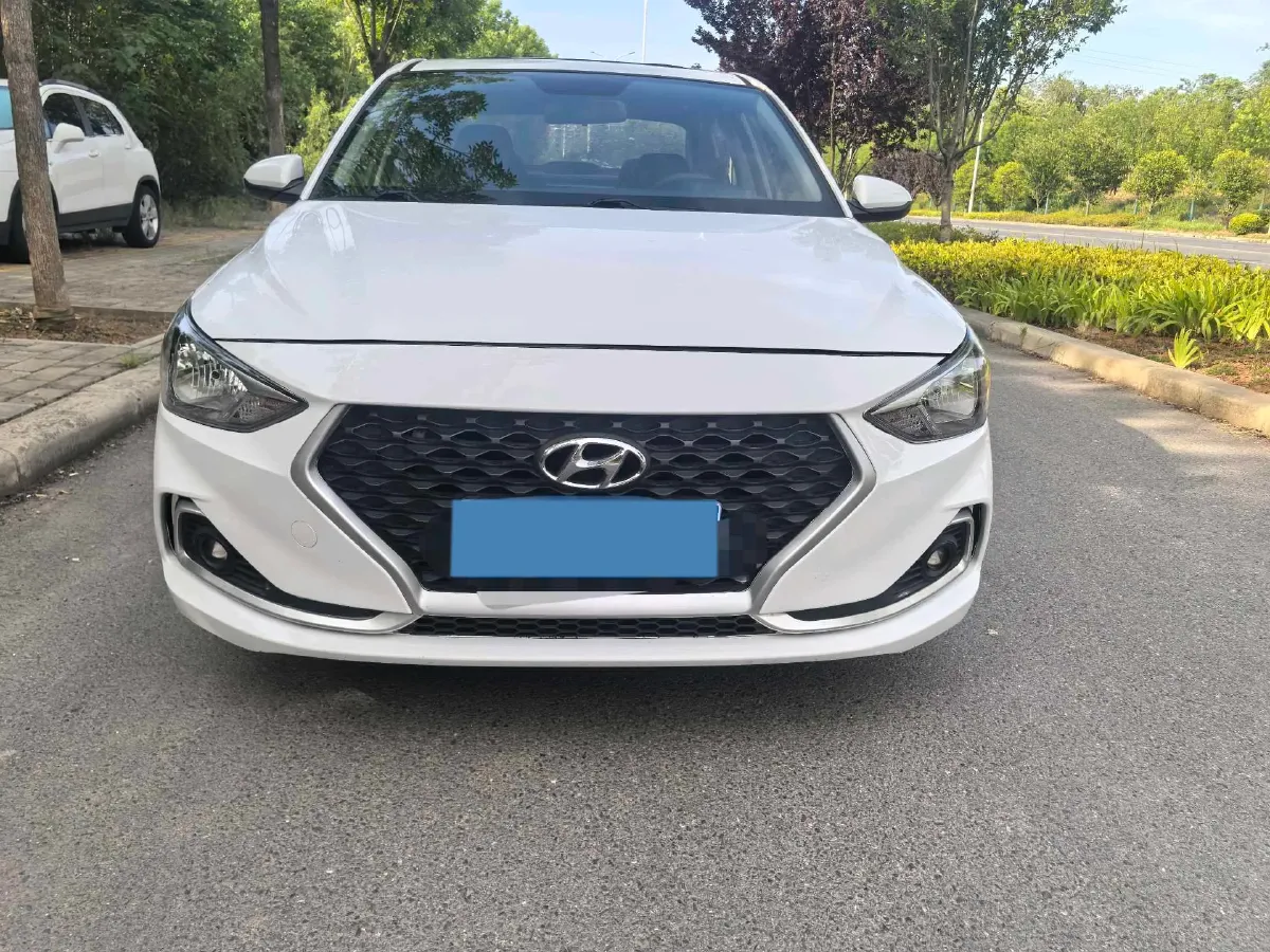 2017 Hyundai Celesta 1.6L 123HP L4 6AT,autocango,china used car exporter,china ev exporter,chinese used car exporter,chinese used ev exporter