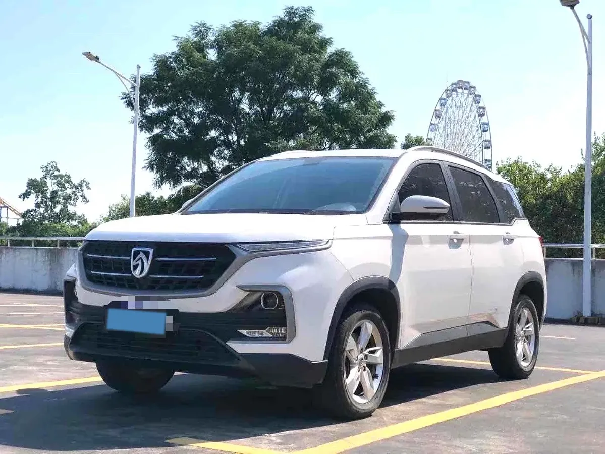 2019 BaoJun 530 1.5T 147HP L4 CVT,autocango,china used car exporter,china ev exporter,chinese used car exporter,chinese used ev exporter