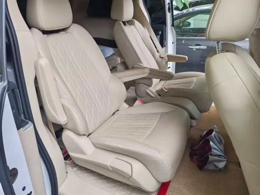 2023 Buick GL8 2.0T 237HP L4 9AT,autocango,china used car exporter,china ev exporter,chinese used car exporter,chinese used ev exporter