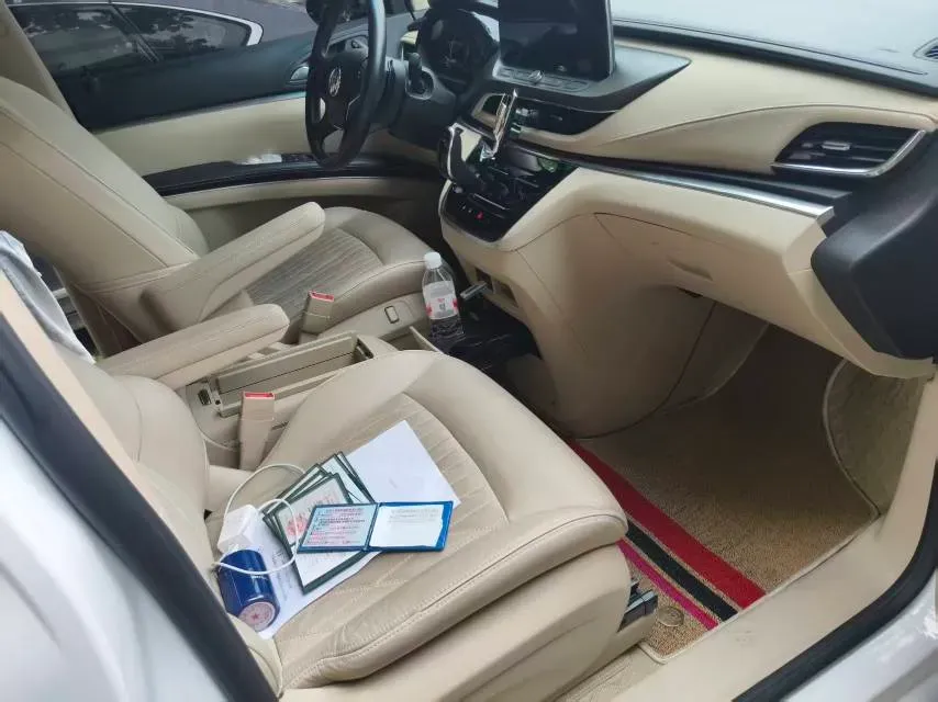 2023 Buick GL8 2.0T 237HP L4 9AT,autocango,china used car exporter,china ev exporter,chinese used car exporter,chinese used ev exporter