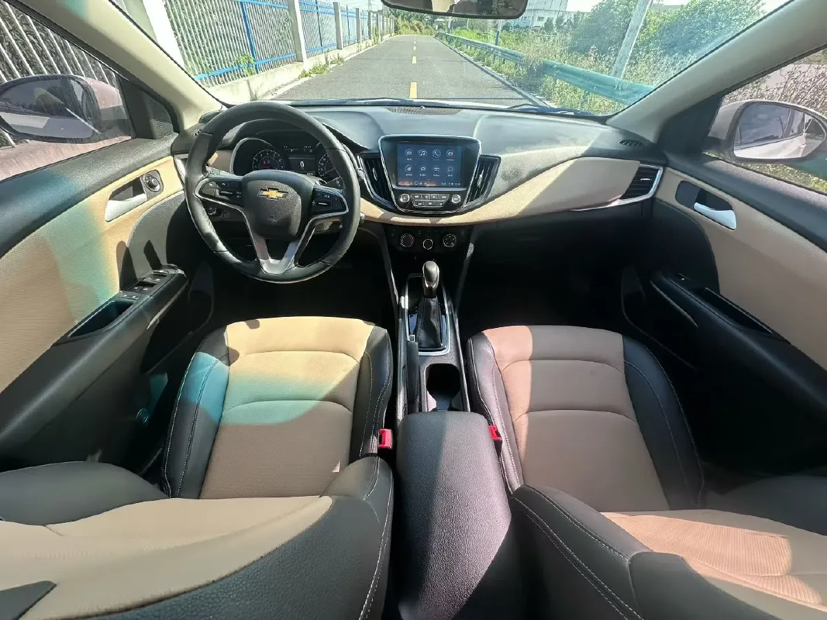 2020 Chevrolet Monza 1.5L 113HP L4 6AT,autocango,china used car exporter,china ev exporter,chinese used car exporter,chinese used ev exporter