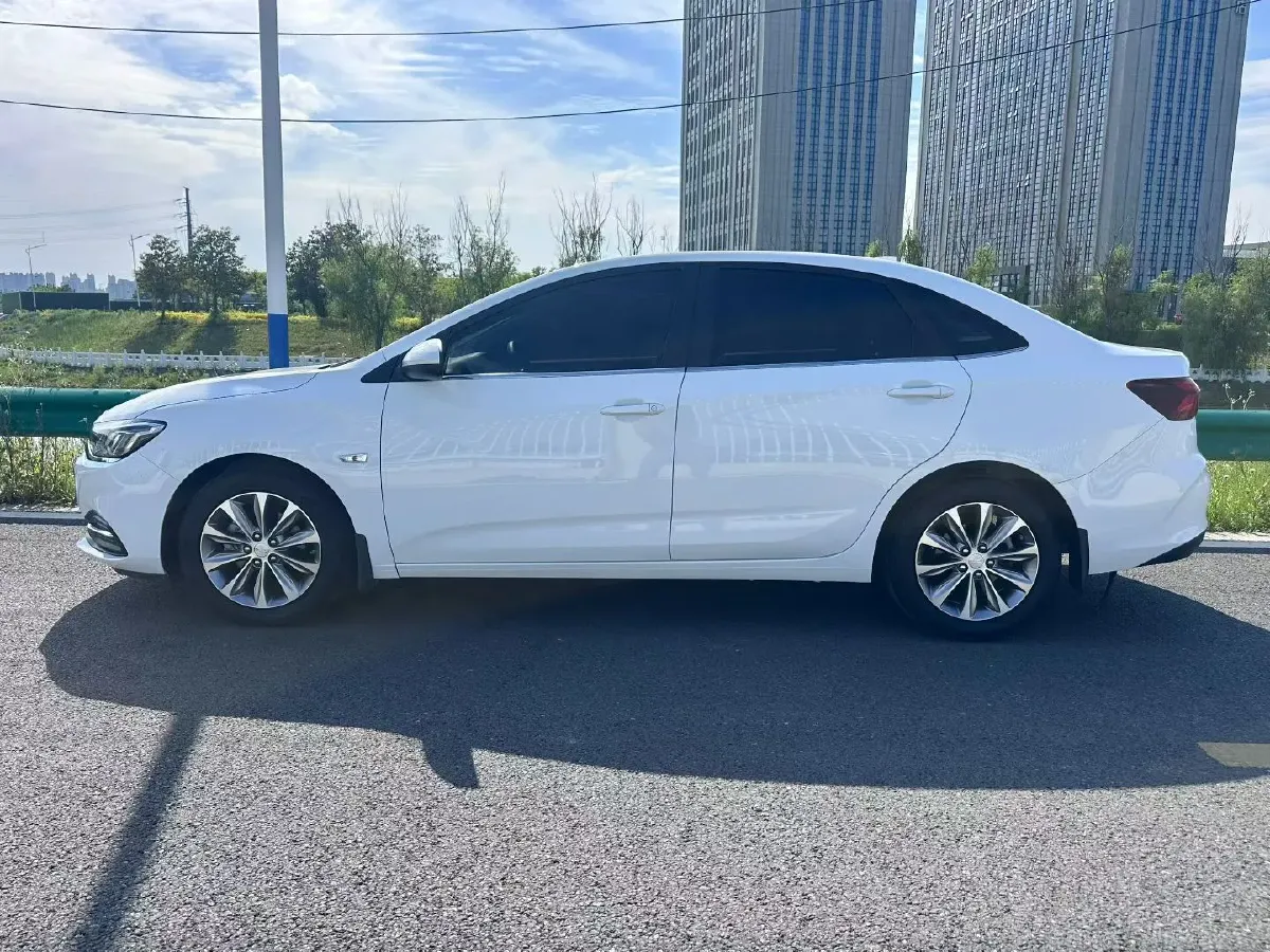 2020 Chevrolet Monza 1.5L 113HP L4 6AT,autocango,china used car exporter,china ev exporter,chinese used car exporter,chinese used ev exporter
