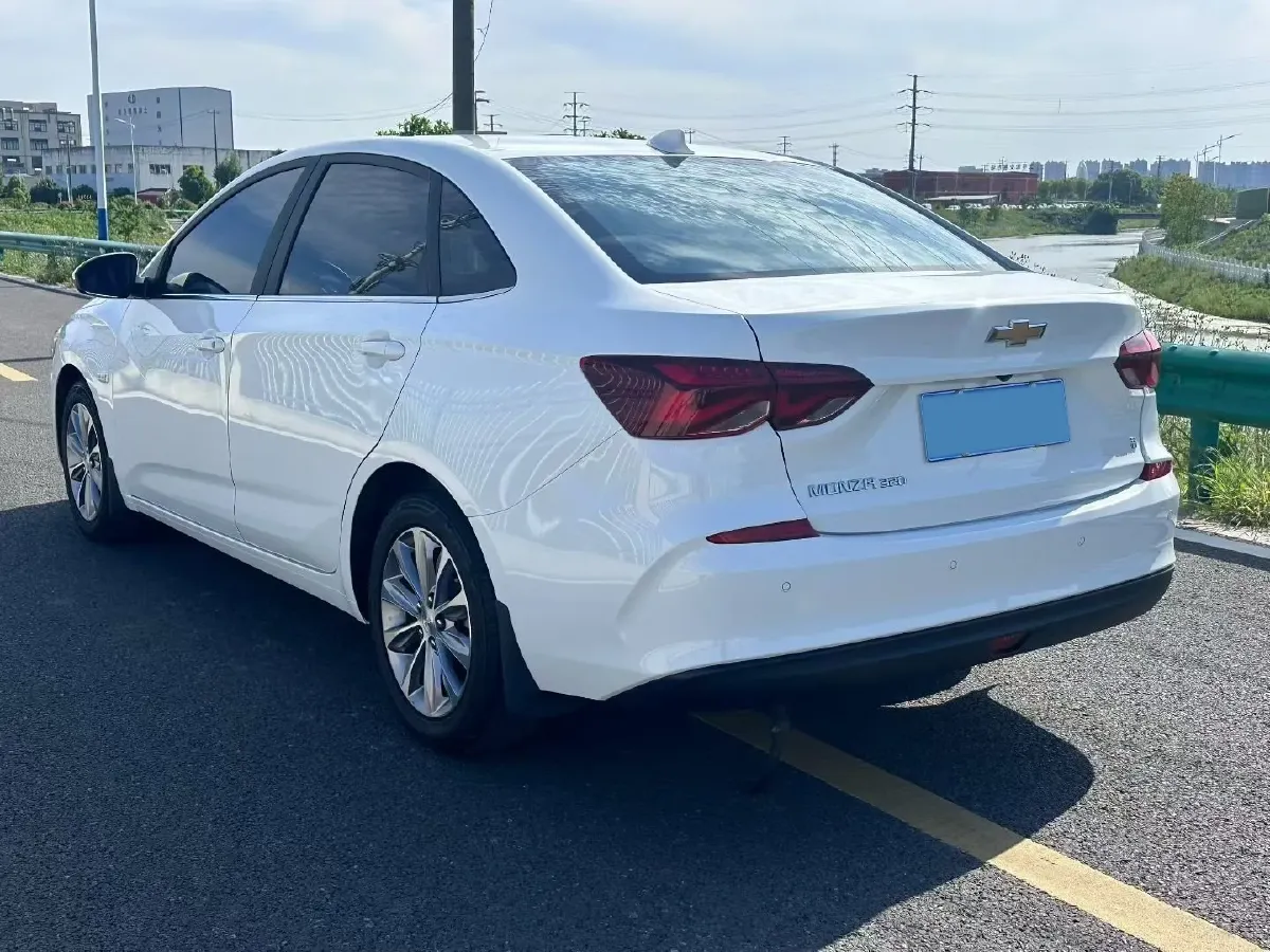 2020 Chevrolet Monza 1.5L 113HP L4 6AT,autocango,china used car exporter,china ev exporter,chinese used car exporter,chinese used ev exporter