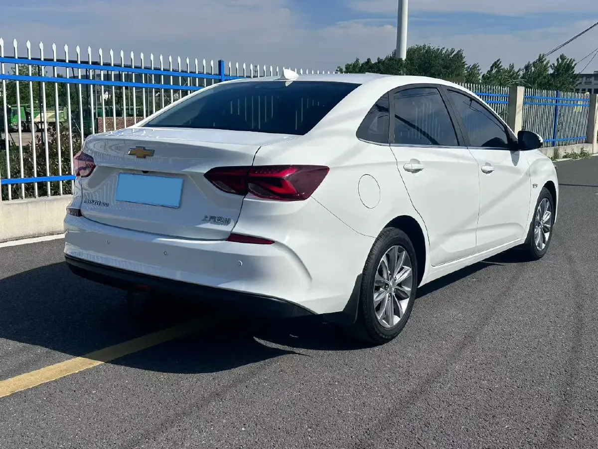 2020 Chevrolet Monza 1.5L 113HP L4 6AT,autocango,china used car exporter,china ev exporter,chinese used car exporter,chinese used ev exporter