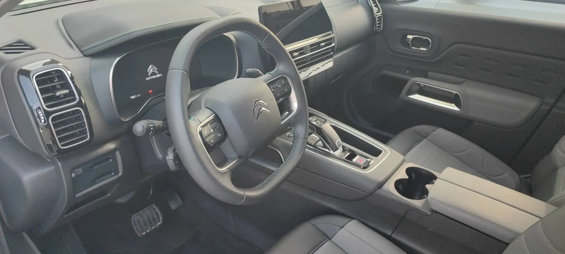 2023 Citroen C5 Aircross 1.6T 175HP L4 8AT,autocango,china used car exporter,china ev exporter,chinese used car exporter,chinese used ev exporter