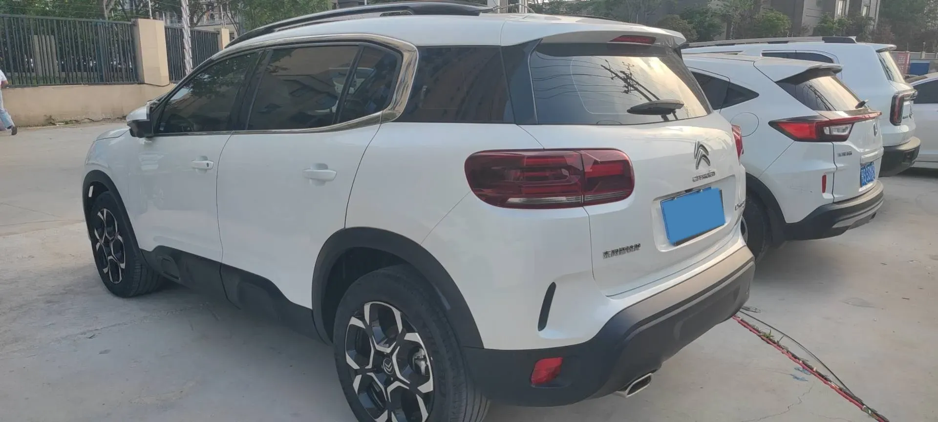2023 Citroen C5 Aircross 1.6T 175HP L4 8AT,autocango,china used car exporter,china ev exporter,chinese used car exporter,chinese used ev exporter