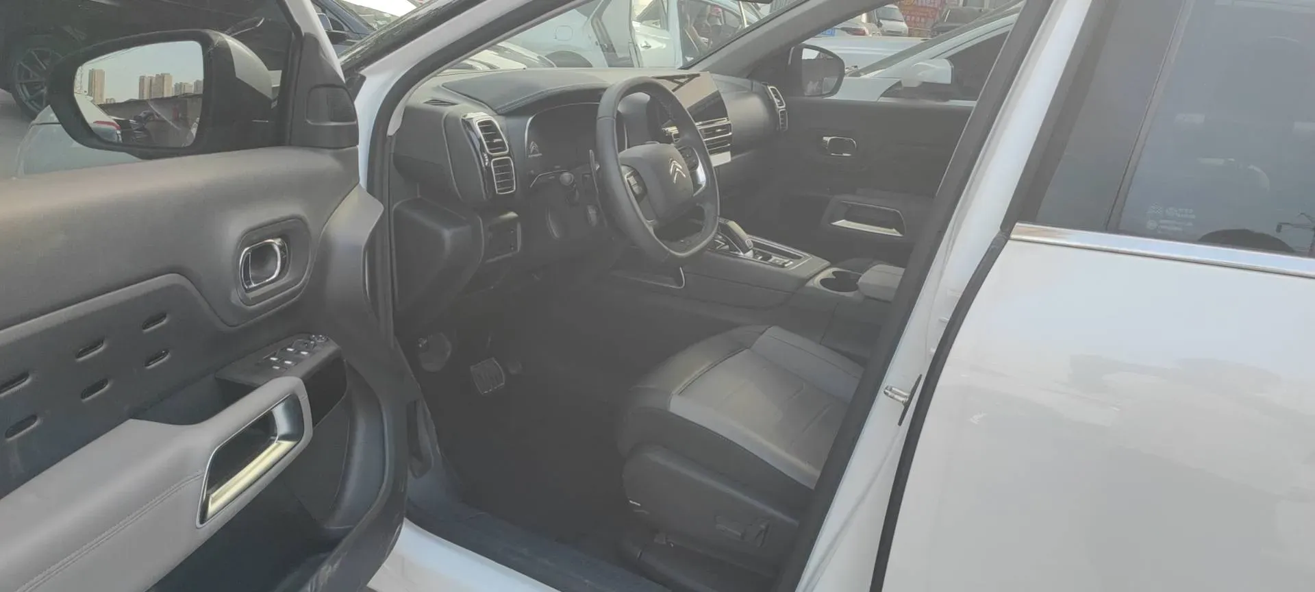 2023 Citroen C5 Aircross 1.6T 175HP L4 8AT,autocango,china used car exporter,china ev exporter,chinese used car exporter,chinese used ev exporter