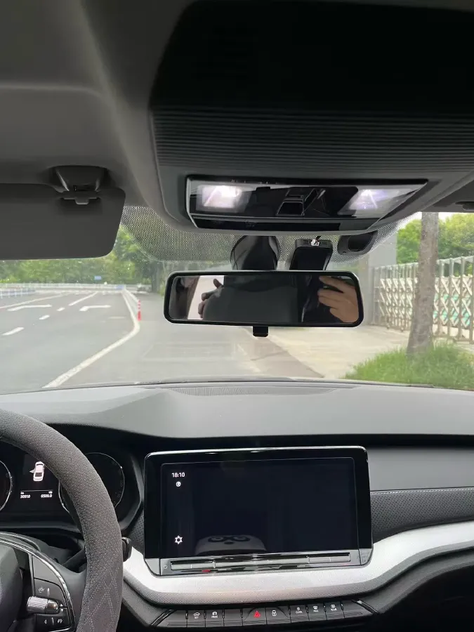 2022 Skoda Octavia 1.4T 150HP L4 7DCT,autocango,china used car exporter,china ev exporter,chinese used car exporter,chinese used ev exporter
