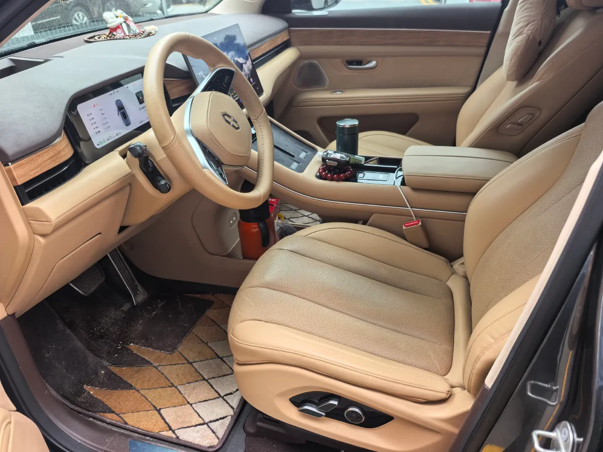 2024 AITO AITO M7 1.5T 152HP L4 REEV 40KWH,autocango,china used car exporter,china ev exporter,chinese used car exporter,chinese used ev exporter