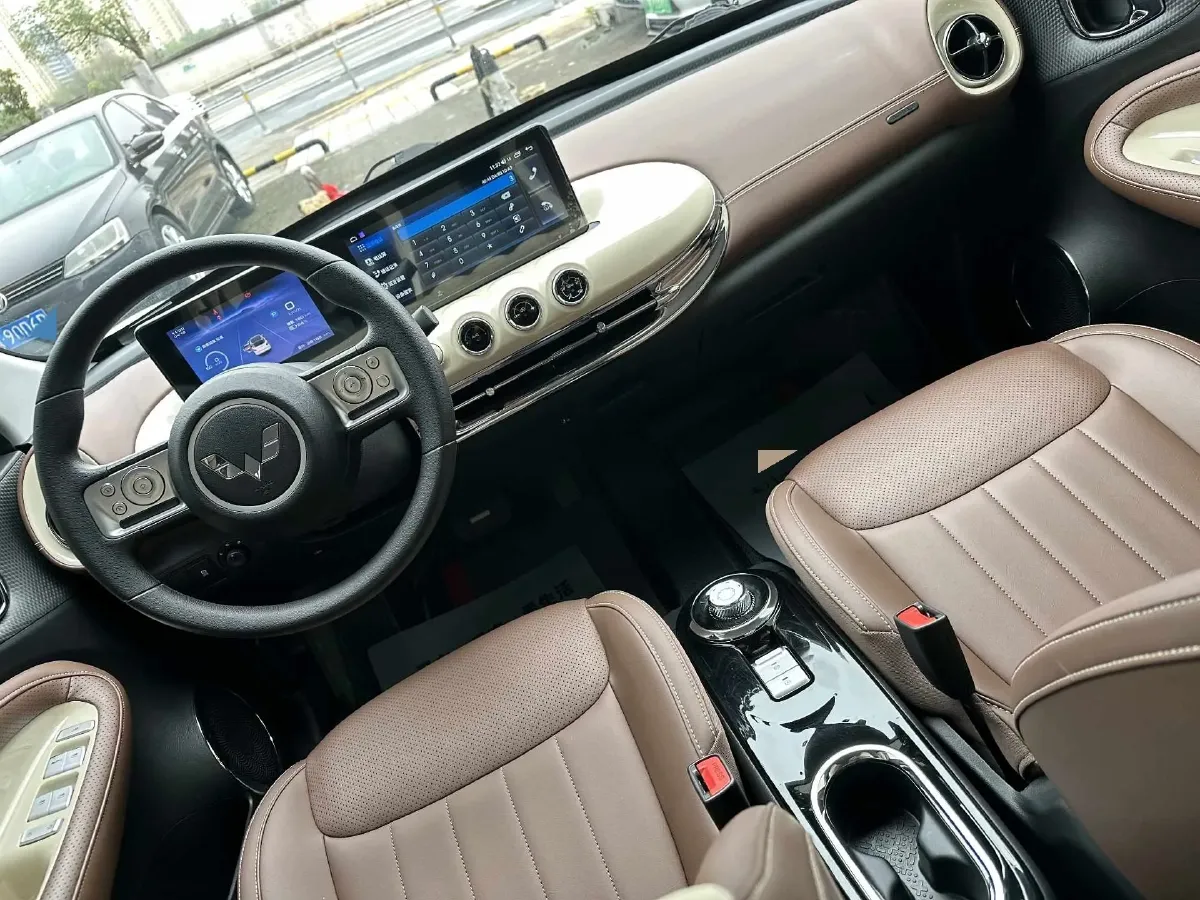 2024 WuLing BinGuo BEV 31.9KWH,autocango,china used car exporter,china ev exporter,chinese used car exporter,chinese used ev exporter