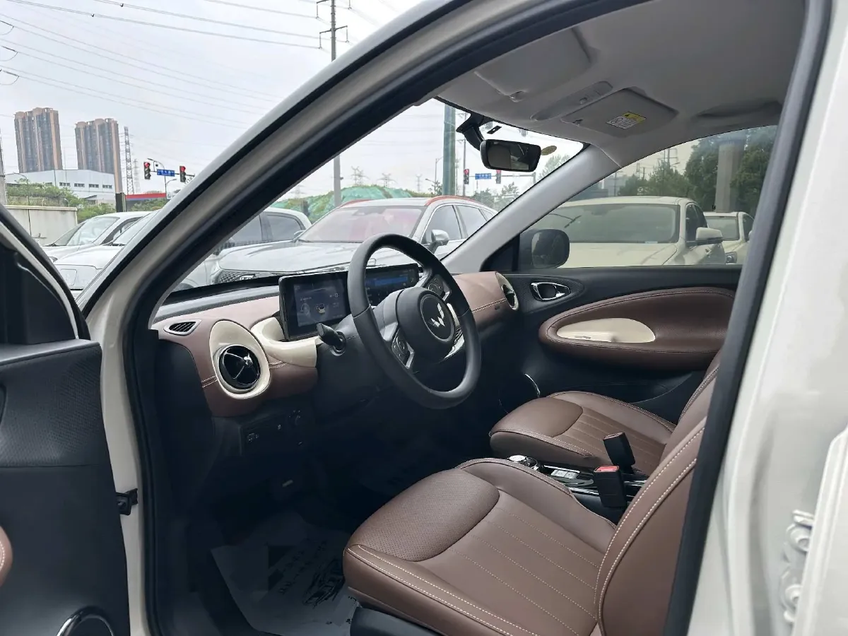 2024 WuLing BinGuo BEV 31.9KWH,autocango,china used car exporter,china ev exporter,chinese used car exporter,chinese used ev exporter