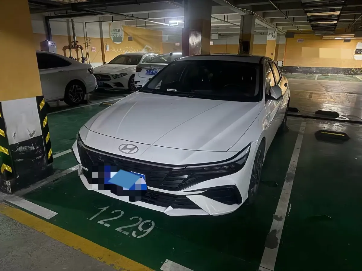 2023 Hyundai Elantra 1.5L 115HP L4 CVT,autocango,china used car exporter,china ev exporter,chinese used car exporter,chinese used ev exporter