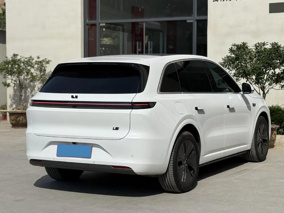 2024 Li L6 Range Extended 154HP L4 REEV 36.8KWH,autocango,china used car exporter,china ev exporter,chinese used car exporter,chinese used ev exporter