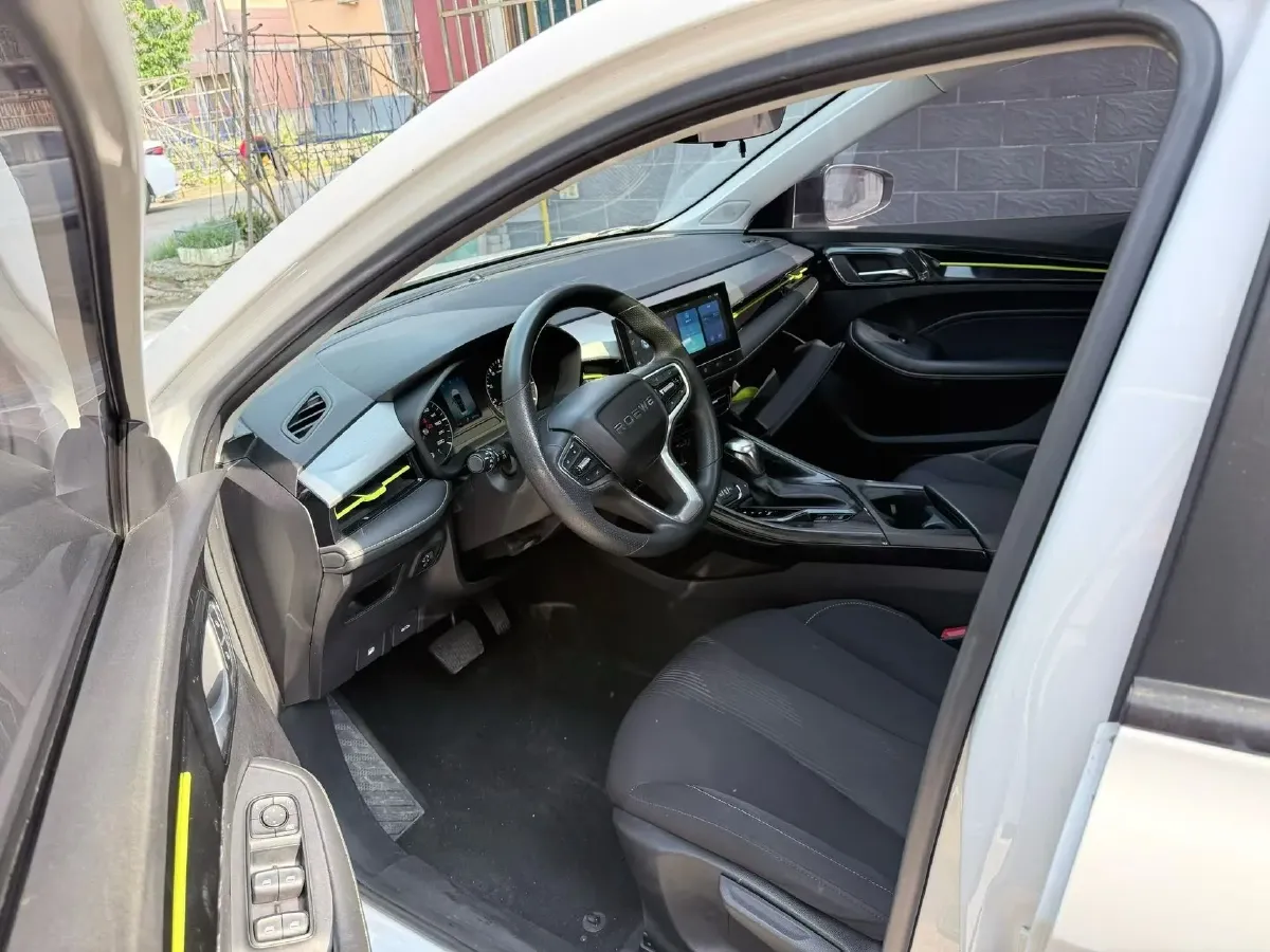 2021 Roewe i5 1.5L 120HP L4 CVT,autocango,china used car exporter,china ev exporter,chinese used car exporter,chinese used ev exporter