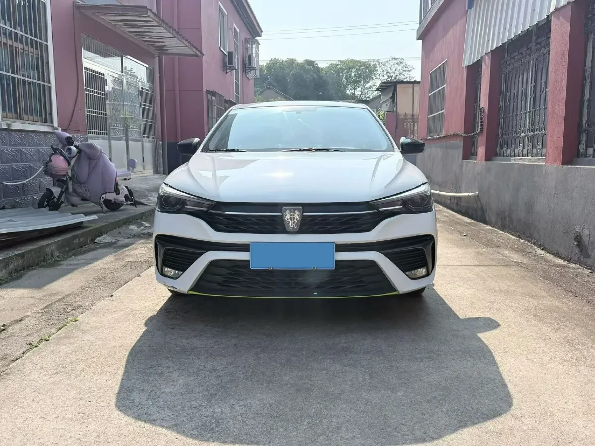 2021 Roewe i5 1.5L 120HP L4 CVT,autocango,china used car exporter,china ev exporter,chinese used car exporter,chinese used ev exporter