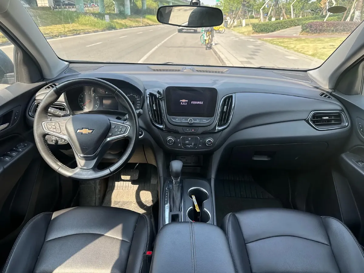 2022 Chevrolet Equinox 1.5T 169HP L4 6AT,autocango,china used car exporter,china ev exporter,chinese used car exporter,chinese used ev exporter