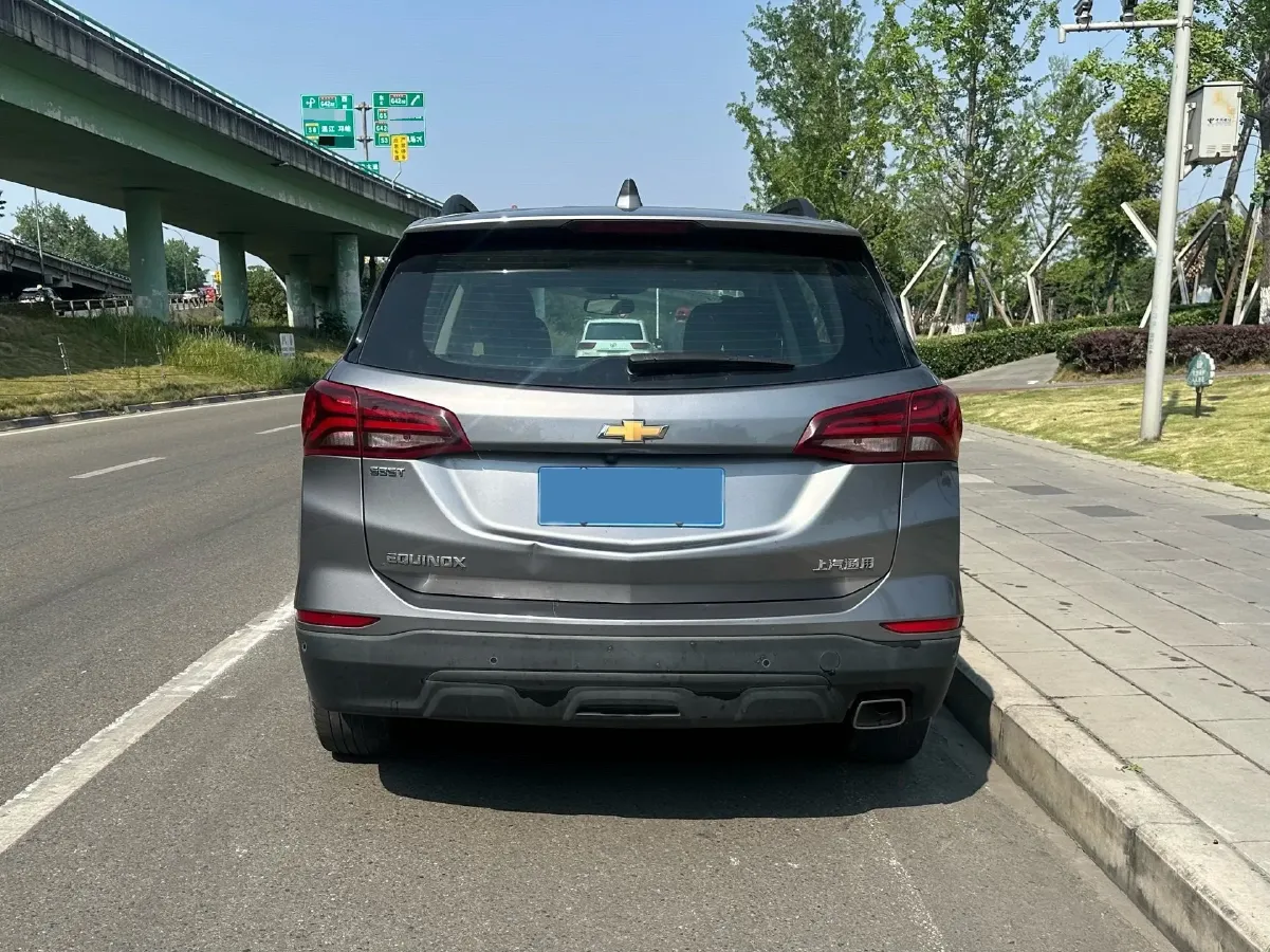 2022 Chevrolet Equinox 1.5T 169HP L4 6AT,autocango,china used car exporter,china ev exporter,chinese used car exporter,chinese used ev exporter