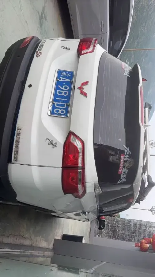 2019 WuLing HongGuang S3 1.5L 99HP L4 6MT,autocango,china used car exporter,china ev exporter,chinese used car exporter,chinese used ev exporter