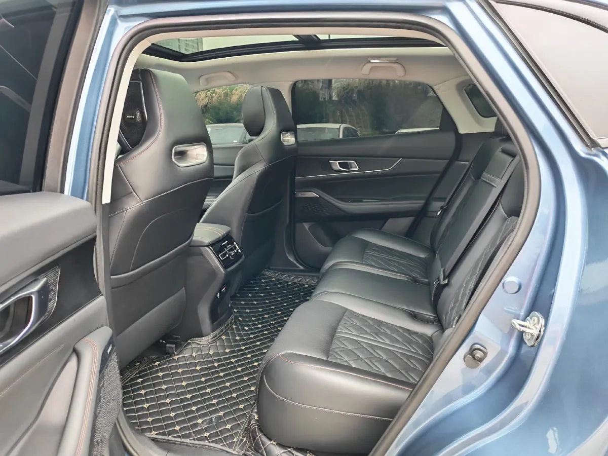 2021 ChangAn UNI-K 2.0T 233HP L4 8AT,autocango,china used car exporter,china ev exporter,chinese used car exporter,chinese used ev exporter