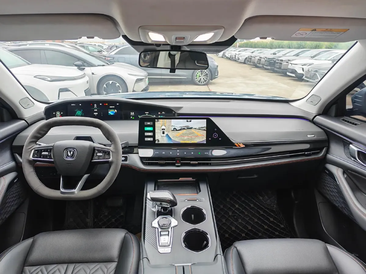 2021 ChangAn UNI-K 2.0T 233HP L4 8AT,autocango,china used car exporter,china ev exporter,chinese used car exporter,chinese used ev exporter