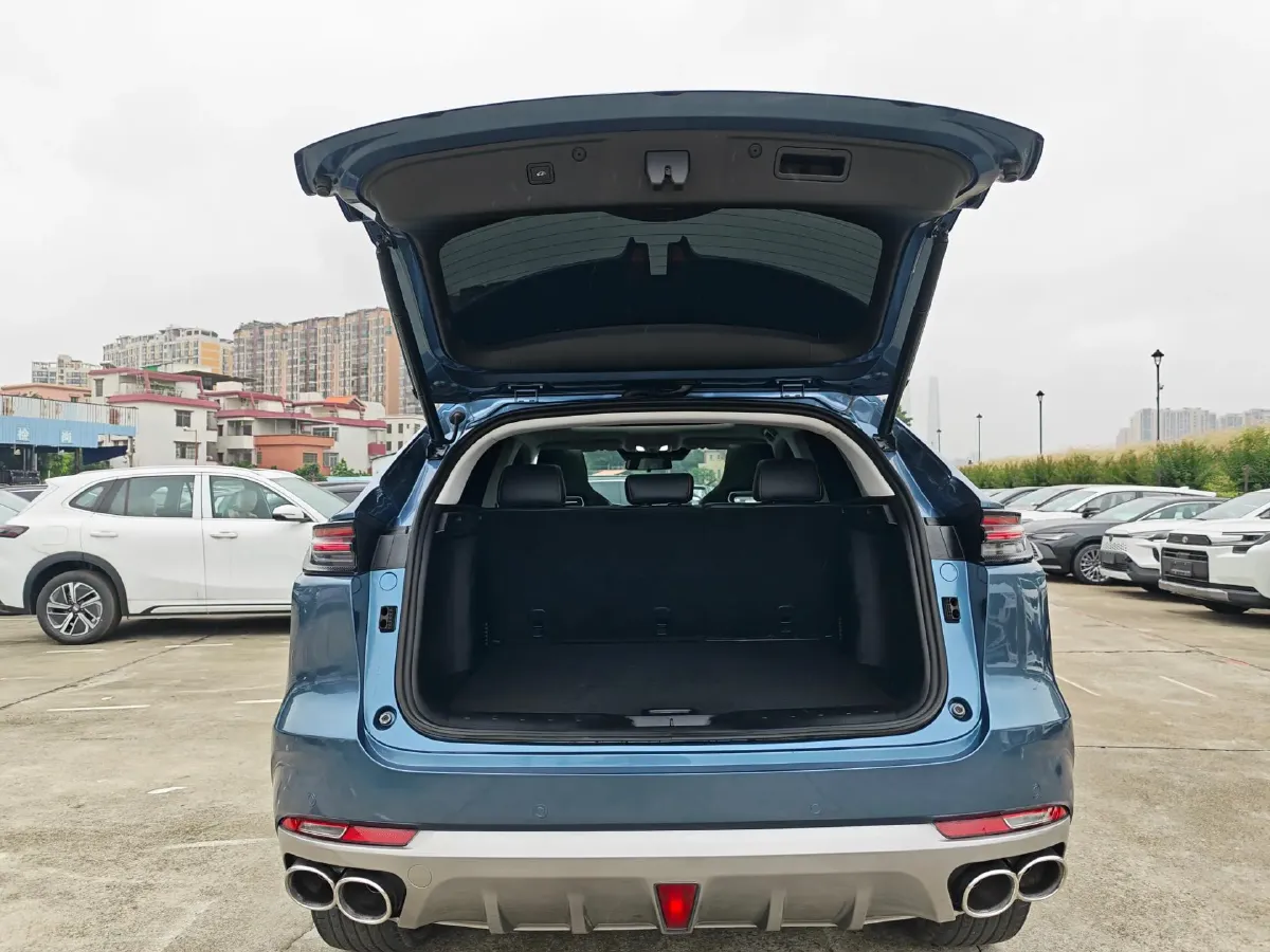 2021 ChangAn UNI-K 2.0T 233HP L4 8AT,autocango,china used car exporter,china ev exporter,chinese used car exporter,chinese used ev exporter