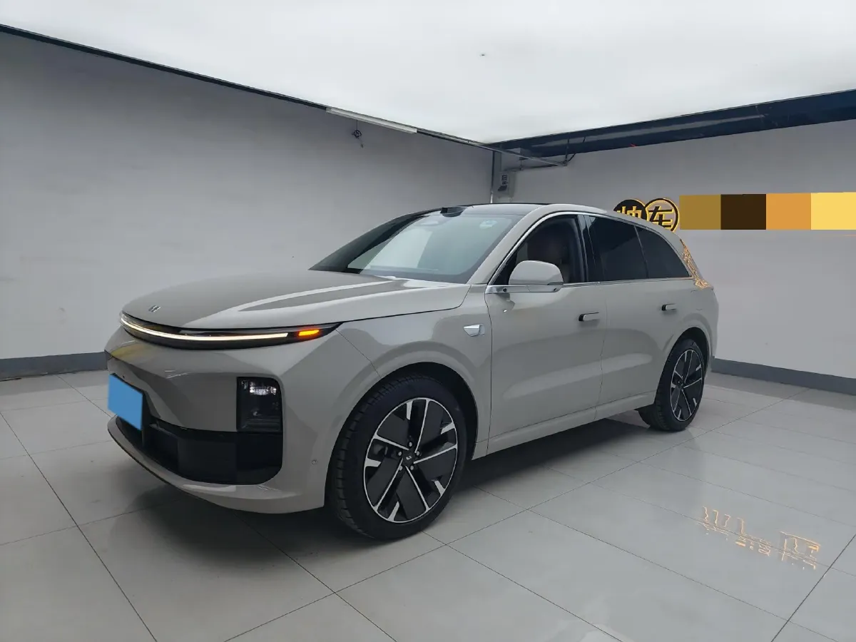 2025 Li L6 Range Extended 154HP L4 REEV,autocango,china used car exporter,china ev exporter,chinese used car exporter,chinese used ev exporter