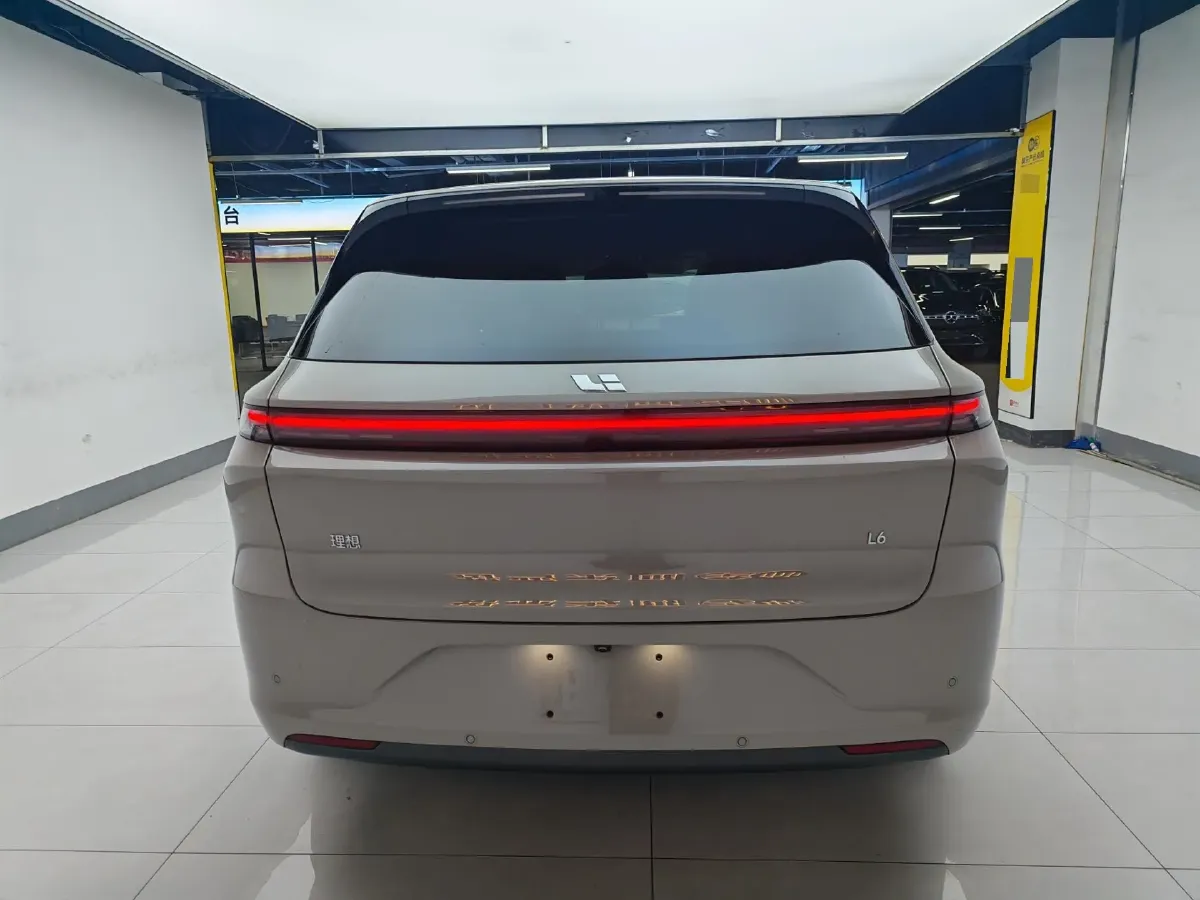2025 Li L6 Range Extended 154HP L4 REEV,autocango,china used car exporter,china ev exporter,chinese used car exporter,chinese used ev exporter