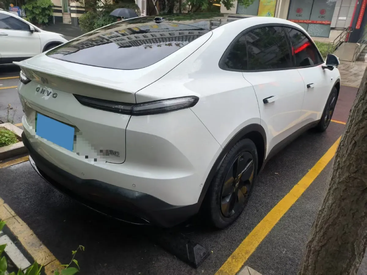 2024 ONVO L60 BEV 60KWH,autocango,china used car exporter,china ev exporter,chinese used car exporter,chinese used ev exporter