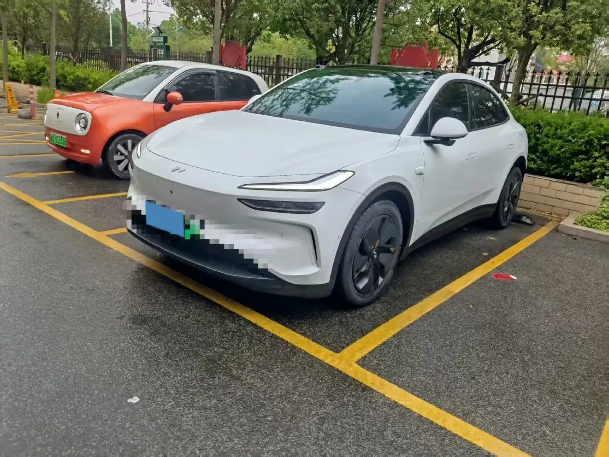2024 ONVO L60 BEV 60KWH,autocango,china used car exporter,china ev exporter,chinese used car exporter,chinese used ev exporter