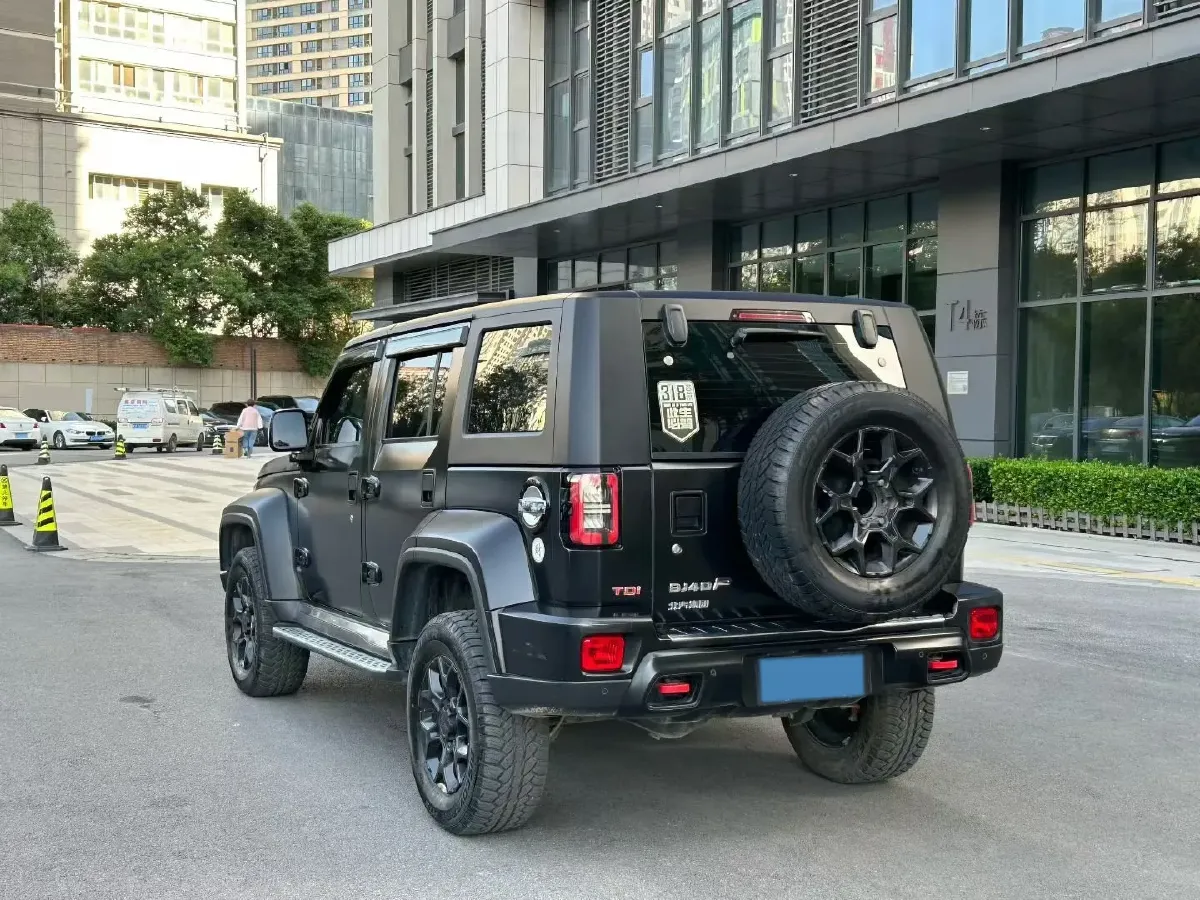 2021 Beijing BJ40 2.0T 163HP L4 8AT,autocango,china used car exporter,china ev exporter,chinese used car exporter,chinese used ev exporter