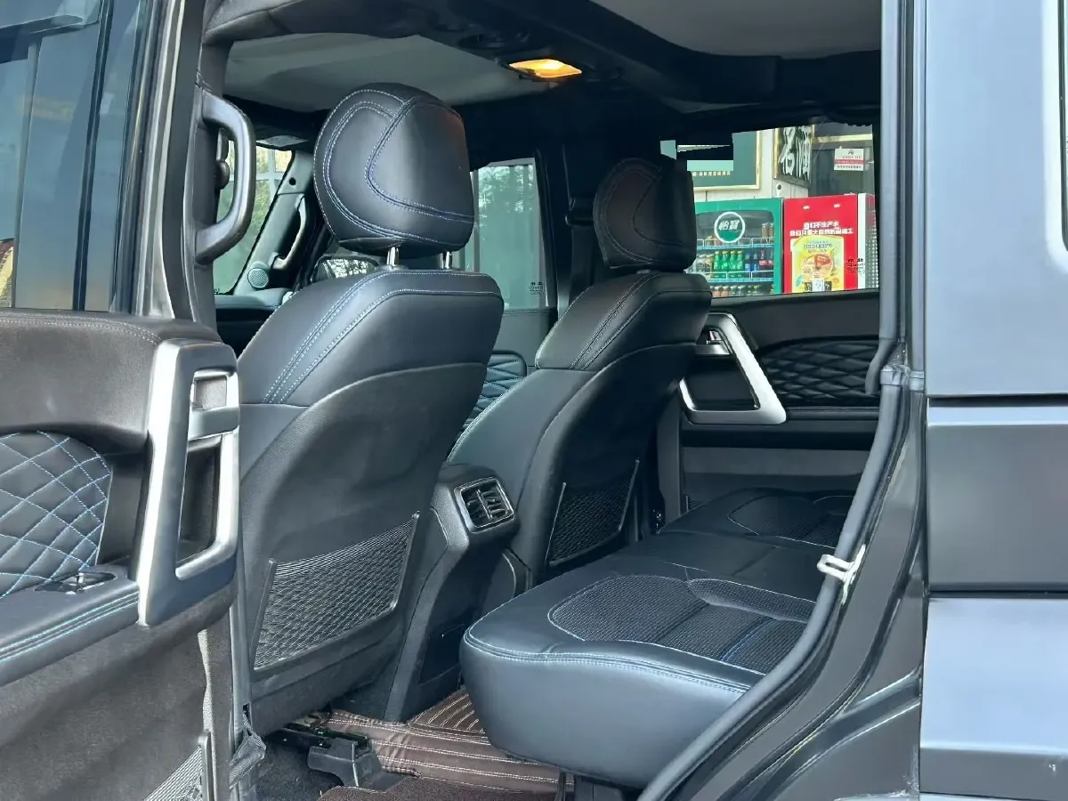 2021 Beijing BJ40 2.0T 163HP L4 8AT,autocango,china used car exporter,china ev exporter,chinese used car exporter,chinese used ev exporter