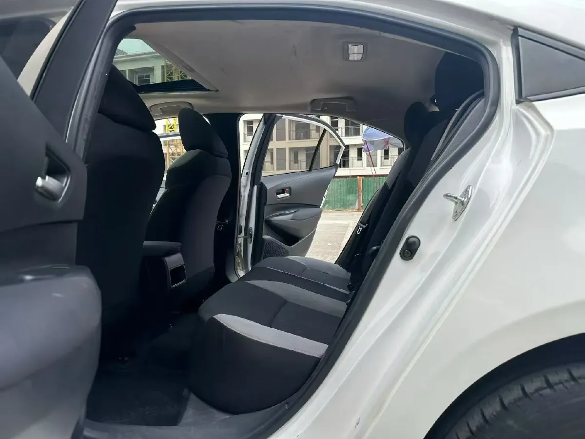 2021 Toyota Corolla 1.2T 116HP L4 CVT,autocango,china used car exporter,china ev exporter,chinese used car exporter,chinese used ev exporter