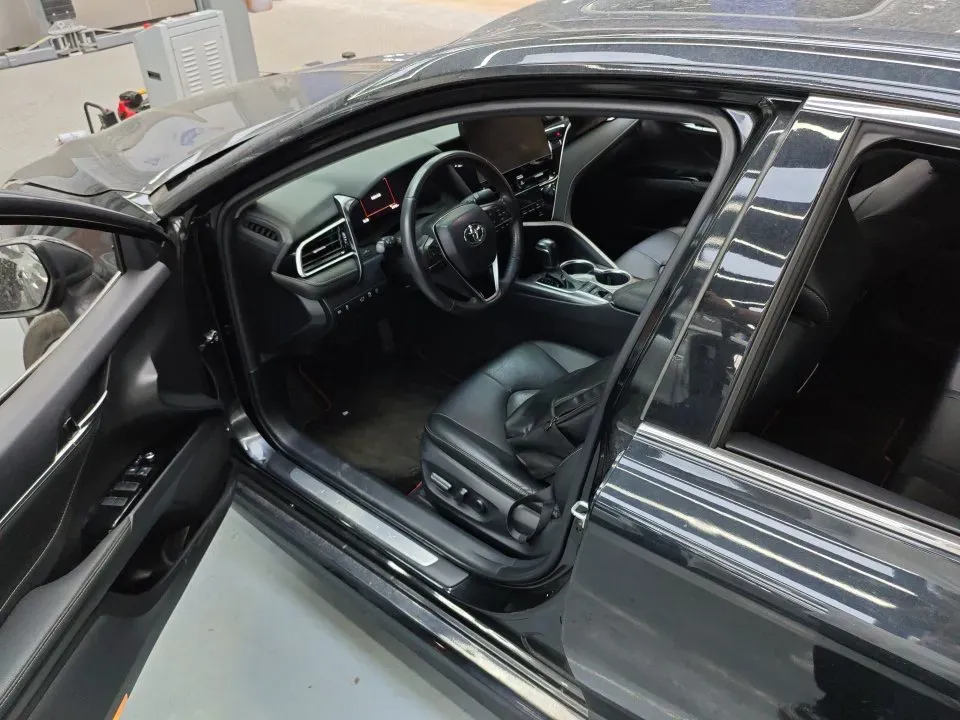 2021 Toyota Camry 2.5L 209HP L4 8AT,autocango,china used car exporter,china ev exporter,chinese used car exporter,chinese used ev exporter